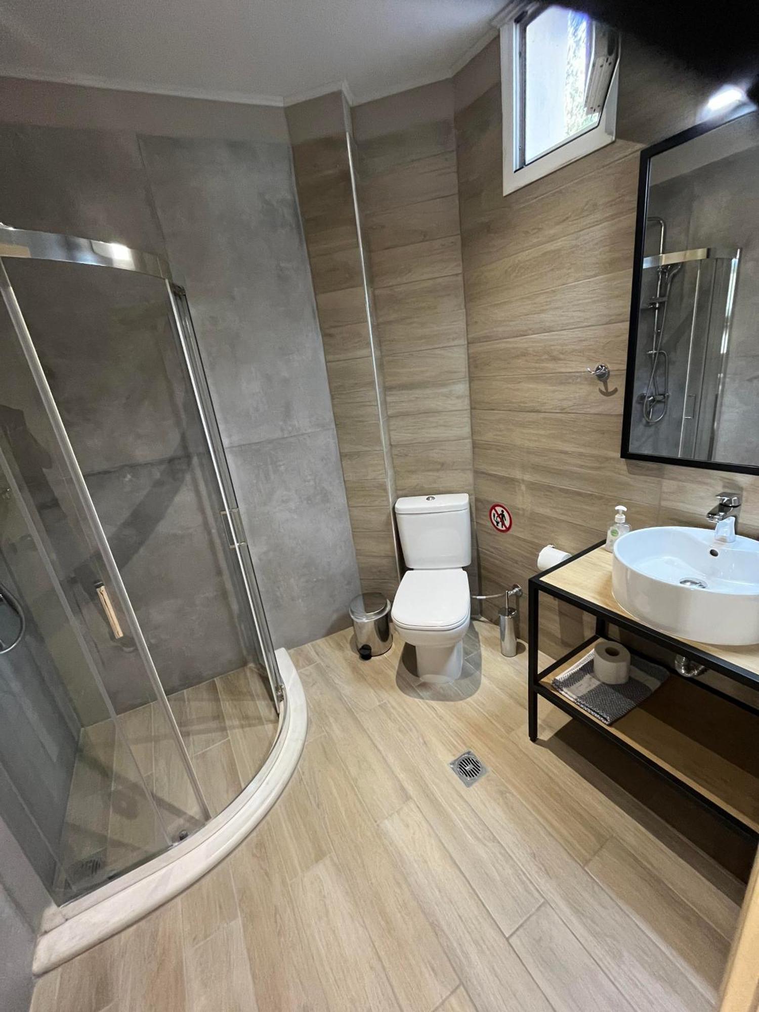 Angela Studios Parga Luaran gambar
